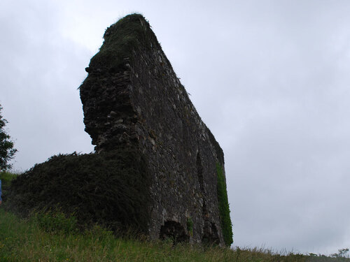 aros castle wall isle of mull